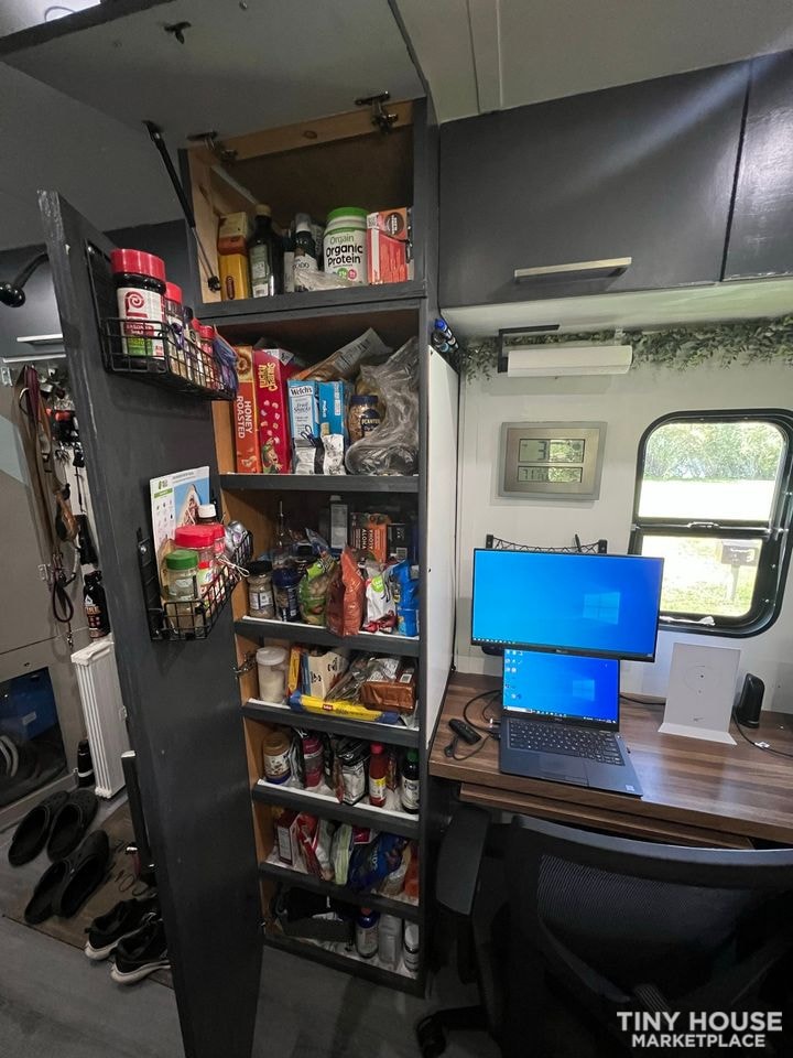 2022 Off Grid Camper - Image 4 Thumbnail