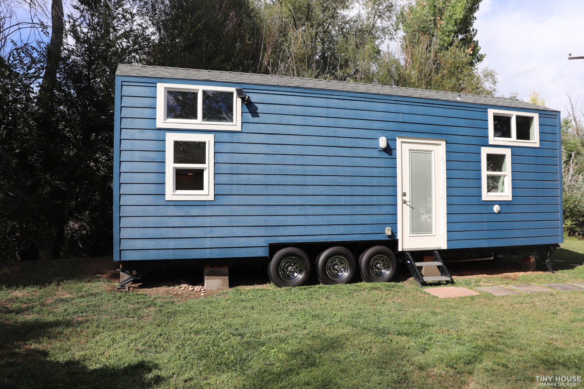 2022 Tiny Home 30ft X 8.5ft 350SqFt - Image 4 Thumbnail