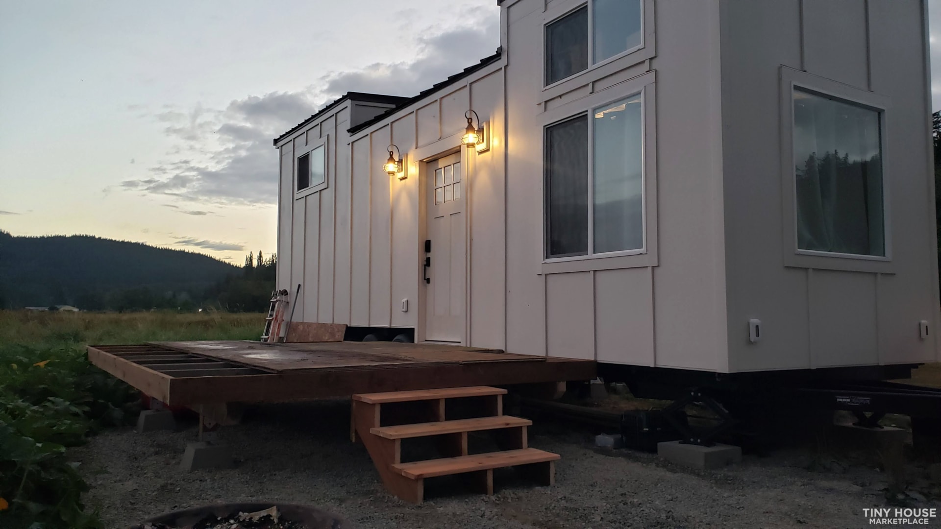 2022 tiny house for sale - Image 1 Thumbnail