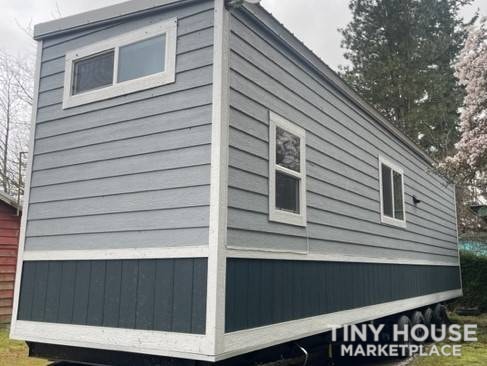 2022 Tiny house w/ downstairs bedroom - Image 2 Thumbnail