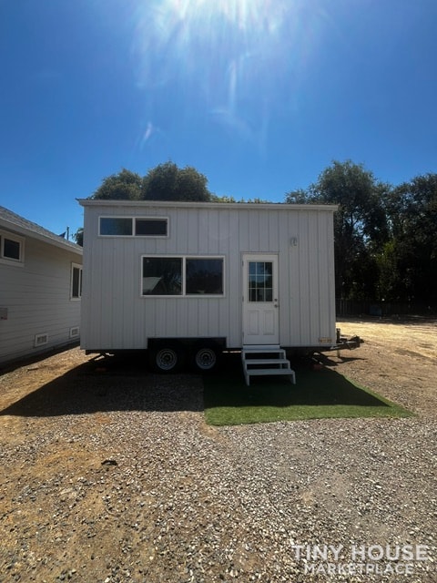 2023 Pacifica Tiny Home 18x8.4 Feet - Image 2 Thumbnail