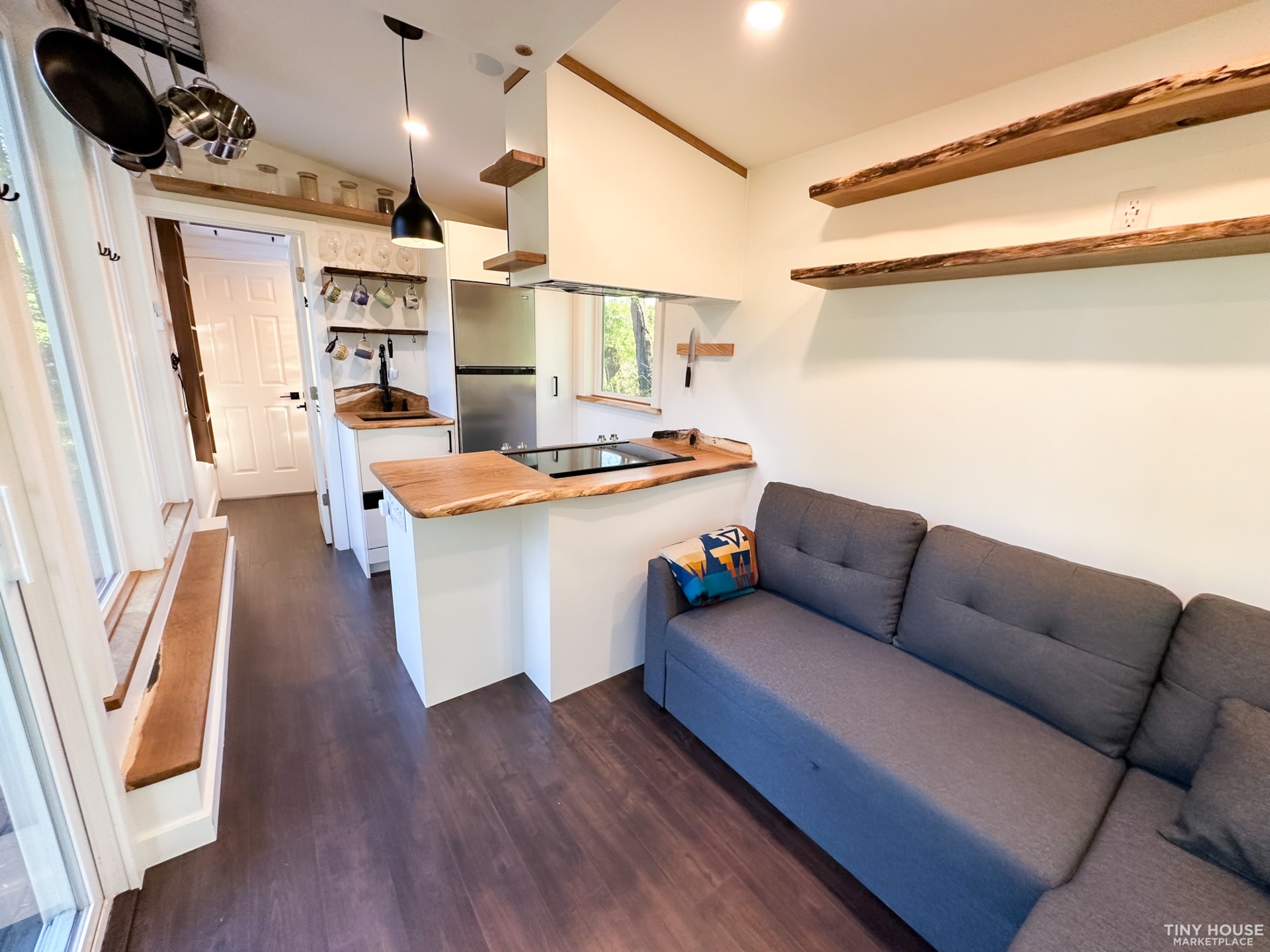 2023 Scandinavien 30' Tiny Home - Image 3 Thumbnail