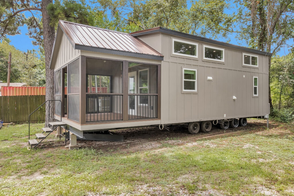 2024 Platinum Cottages "Tumbleweed with Loft" – 1 Bed / 1 Bath Park Model RV