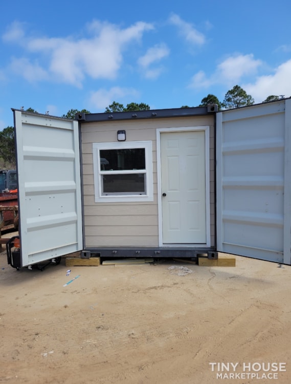 20x8 Shipping Container Office or Home - Image 2 Thumbnail