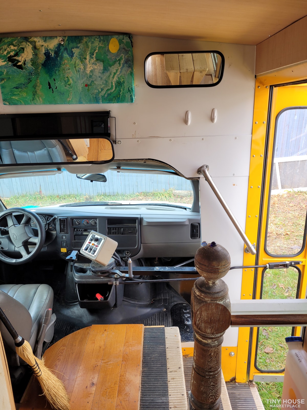 21.5 foot Converted School Bus - Image 3 Thumbnail