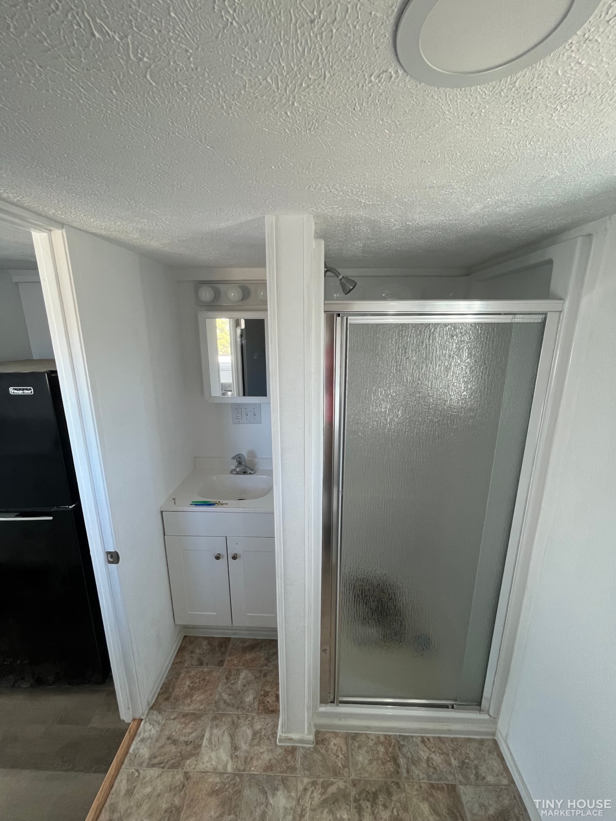 22' Tiny Home on Wheels - Image 2 Thumbnail