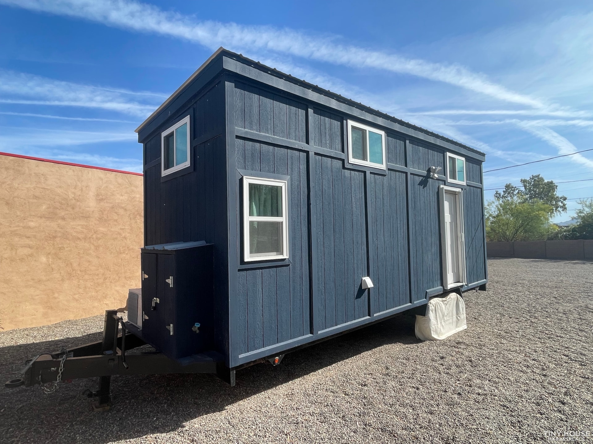 24' Custom Tiny Home on Wheels w/ Loft
