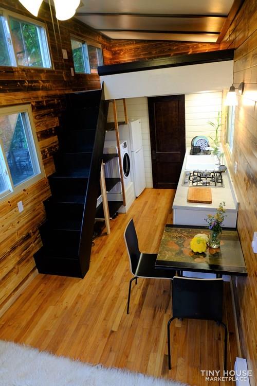 24 foot long tiny house on wheels - Image 4 Thumbnail
