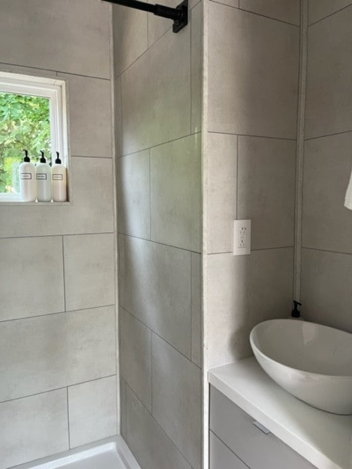 24 foot tiny home  - Image 1 Thumbnail