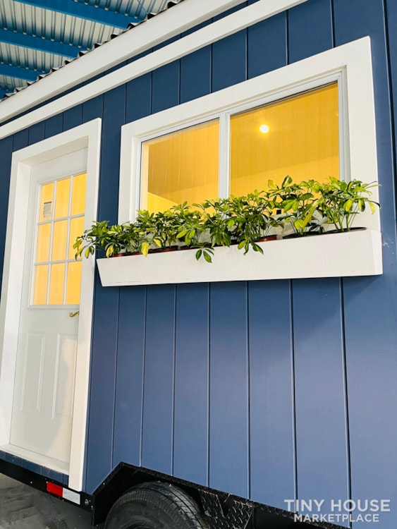 24 ft Justin Tiny Homes on Wheels  - Image 2 Thumbnail