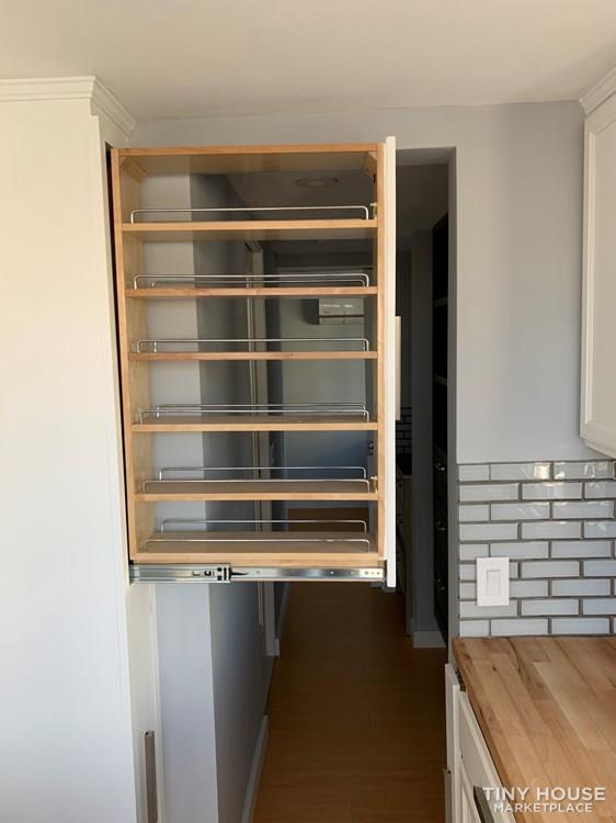 24 ft Shipping container turned into tiny house - Image 4 Thumbnail