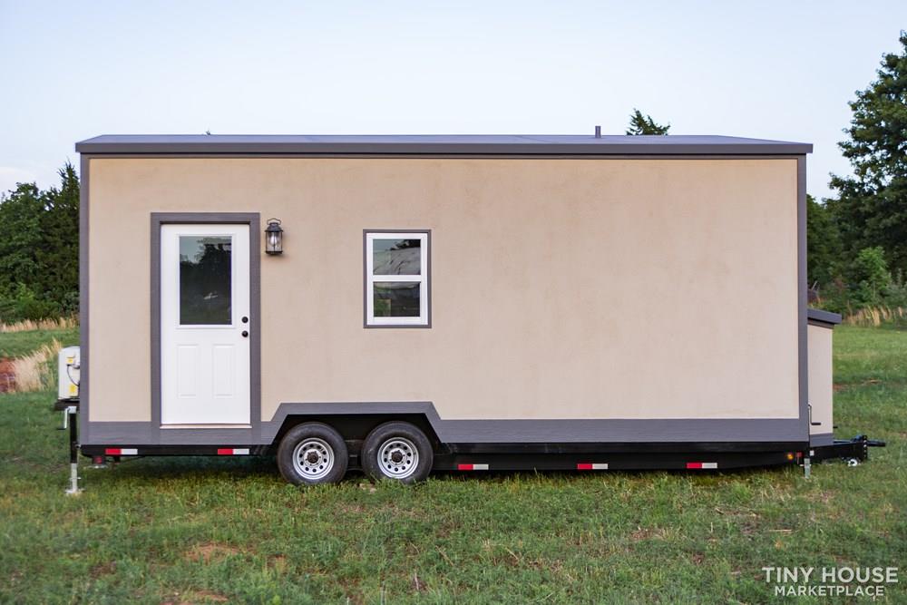 24' Light Weight Quality Tiny House on Wheels - Image 2 Thumbnail