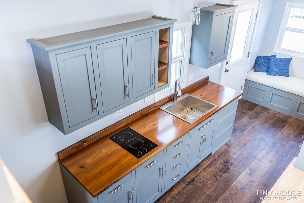 24' Light Weight Quality Tiny House on Wheels - Image 3 Thumbnail