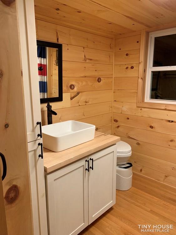 Tiny House Ready to Sell ASAP - Image 4 Thumbnail