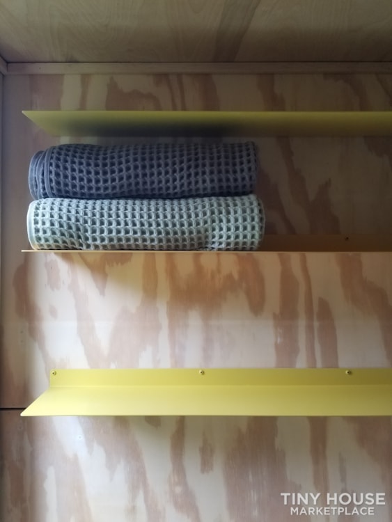 24' Shiny Surf Shack - Image 3 Thumbnail
