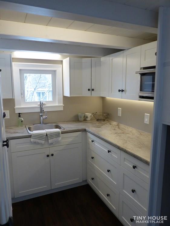24' THOW approx. 300sf professionally built - Image 1 Thumbnail