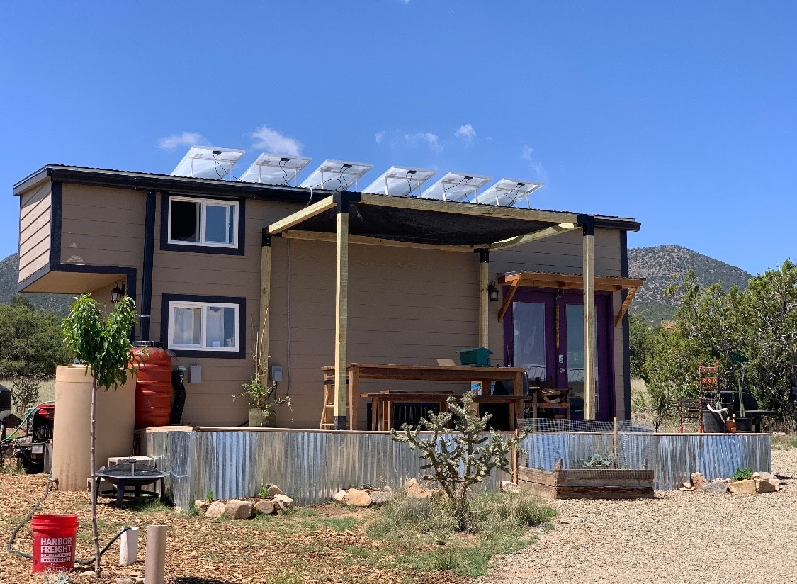 24’ Tiny Home On Wheels - Image 2 Thumbnail