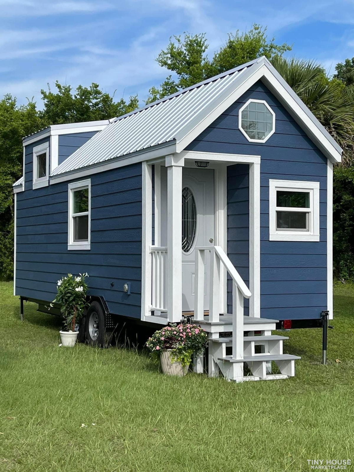 24’ Tiny home on wheels 