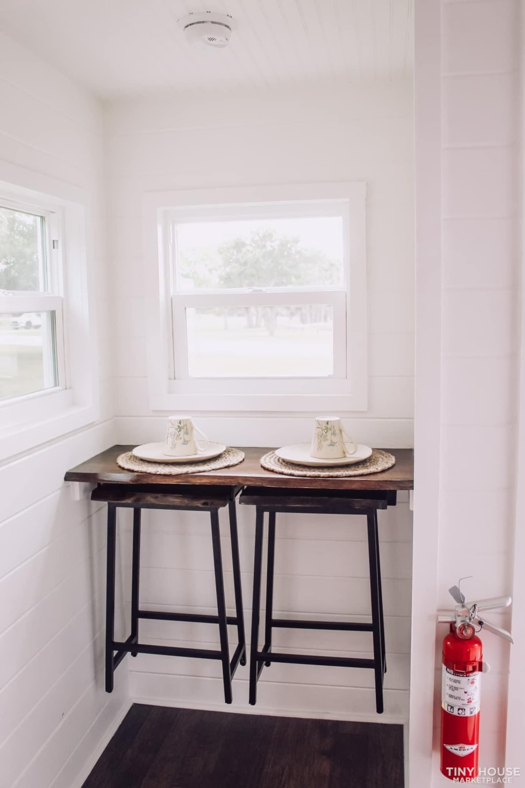 24’ Tiny home on wheels  - Image 3 Thumbnail