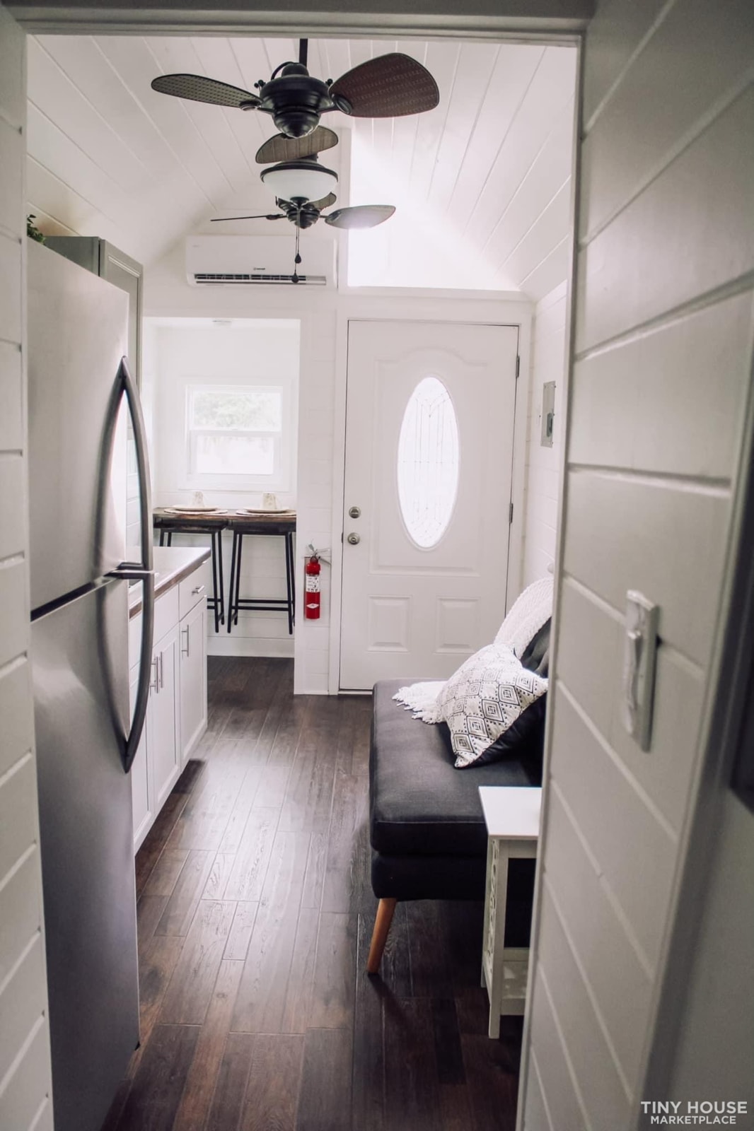 24’ Tiny home on wheels  - Image 4 Thumbnail