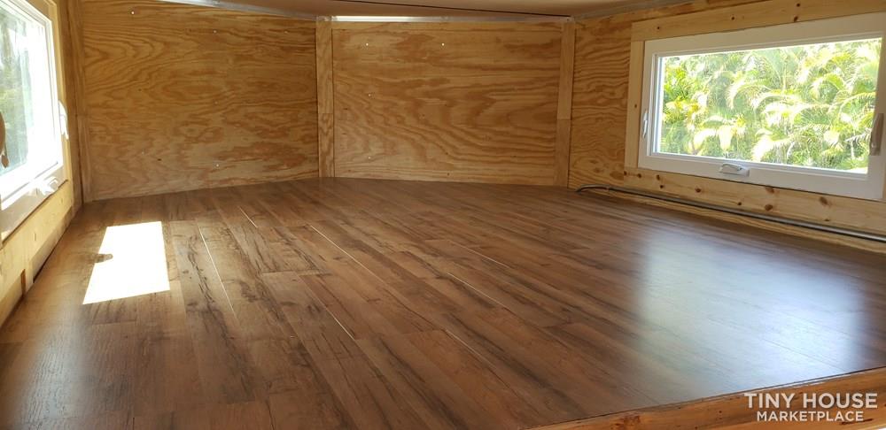 24' TINY HOME READY FOR DELIVERY