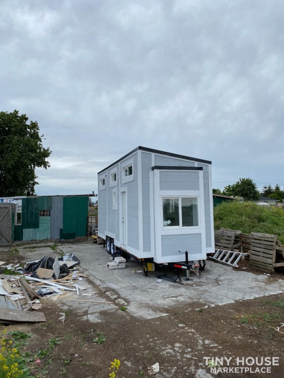 24’ Tiny House FOR SALE 