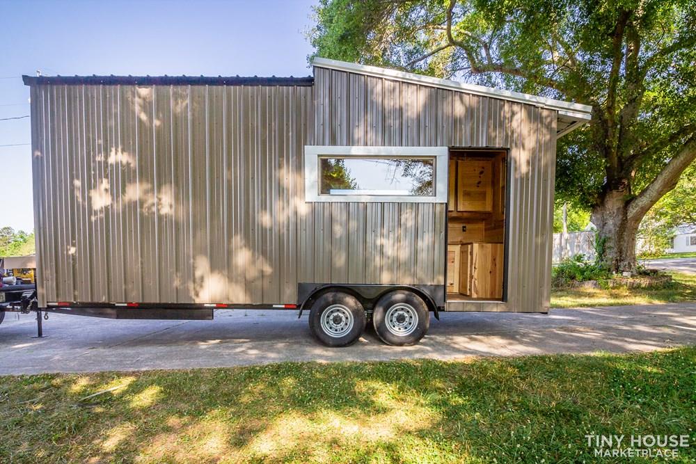 24'x8' Mobile Tiny Home with Loft - Image 4 Thumbnail