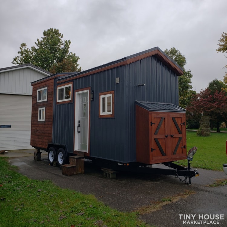 24ft 'The Daydream' Luxury OOAK Custom Tiny Home on Wheels - Image 2 Thumbnail