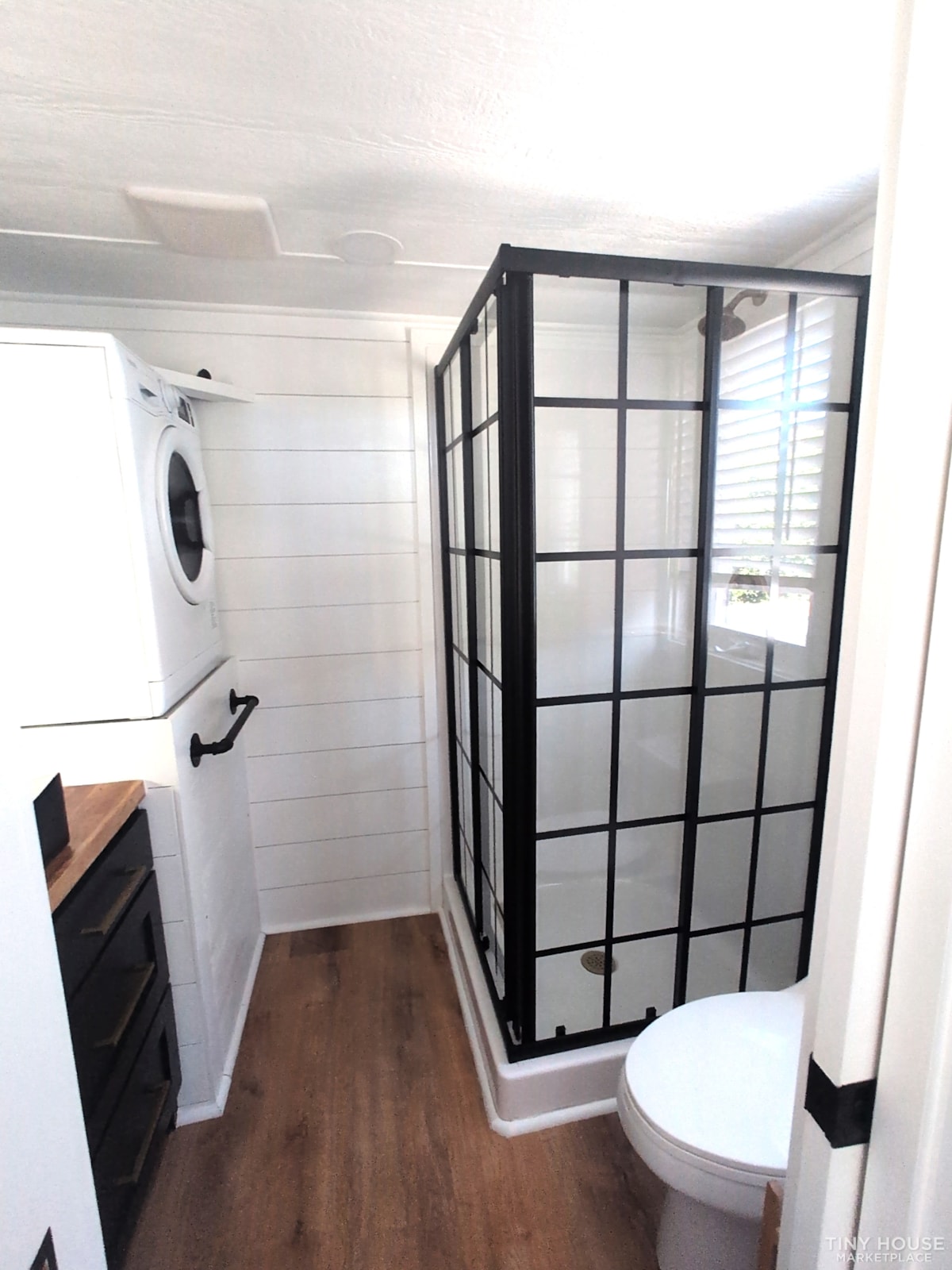 24Ft Tiny Home on Wheels RVIA CERTIFIED - Image 4 Thumbnail