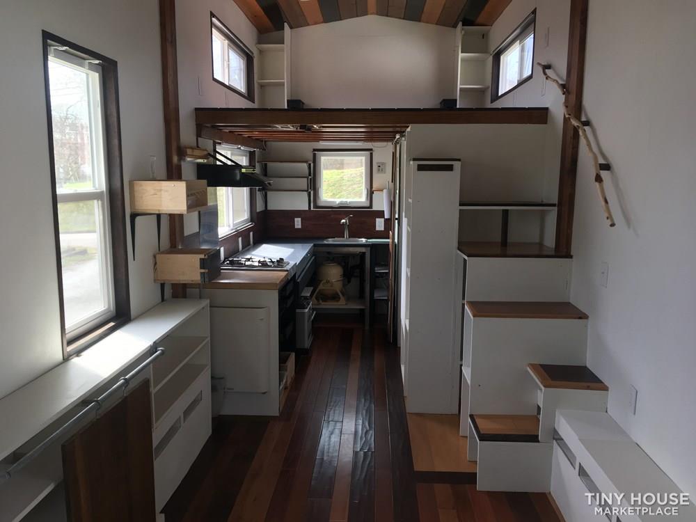24ftx8.5ft Tiny House for sale - open to offers! - Image 2 Thumbnail