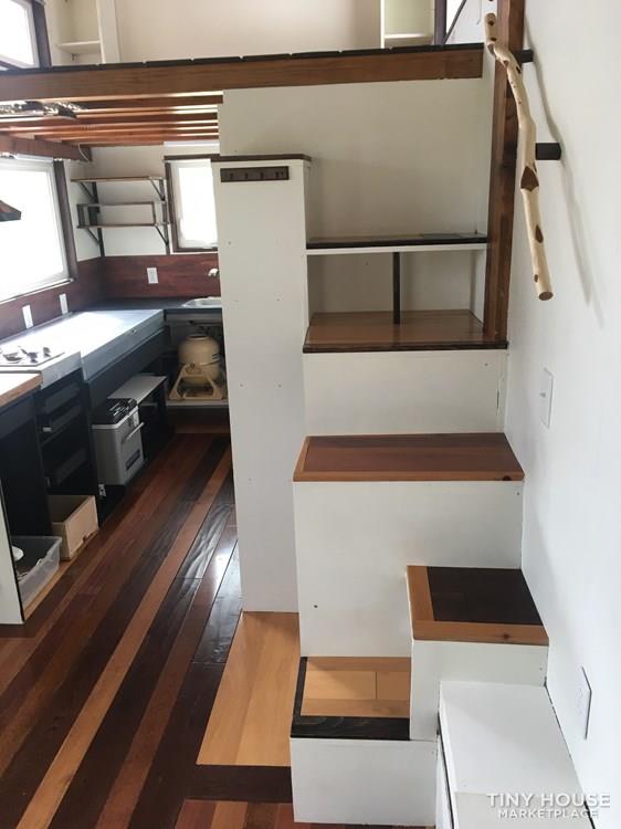 24ftx8.5ft Tiny House for sale - open to offers! - Image 4 Thumbnail