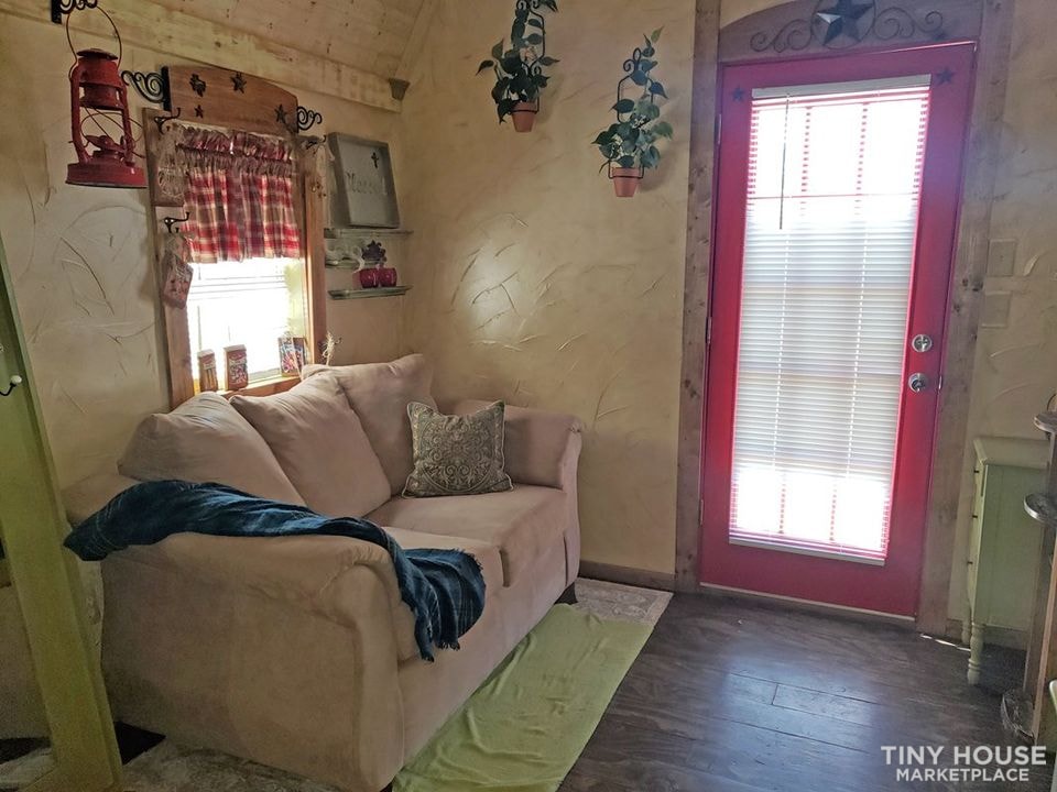 PENDING 250sqft Tiny Home   - Image 2 Thumbnail