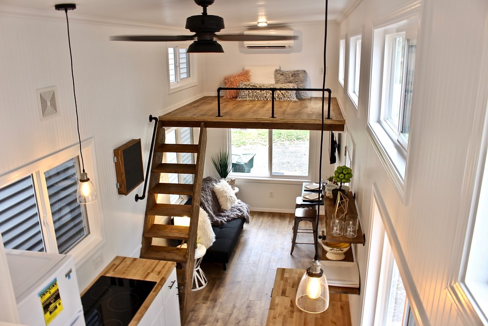 26' Chateau Shack Tiny Home on Wheels - Image 3 Thumbnail