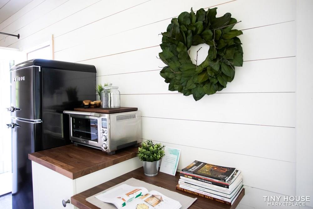 26 foot length tiny house on wheels - Image 3 Thumbnail