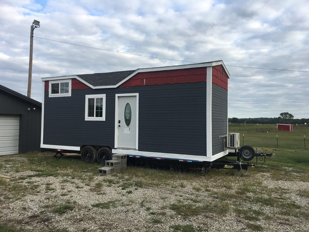 26 Ft Custom Tiny Home