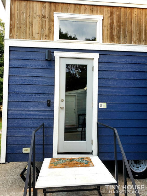 26 ft Tiny House on Wheels Dream - Image 3 Thumbnail