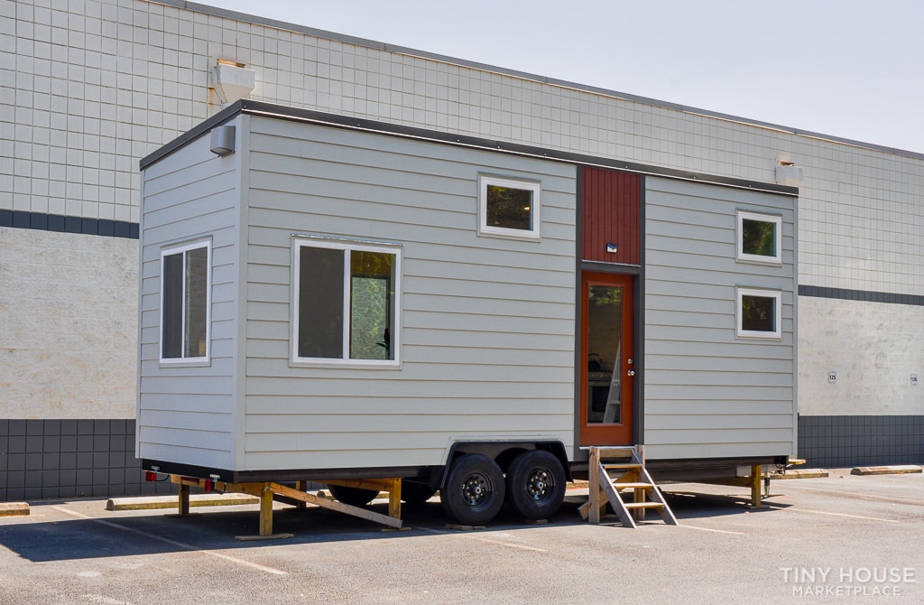 26' NOAH certified tiny house on wheels - Image 2 Thumbnail