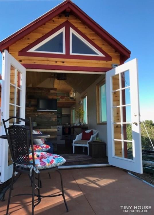 26' THOW Unique layout for BIG living in a Tiny! - Image 2 Thumbnail