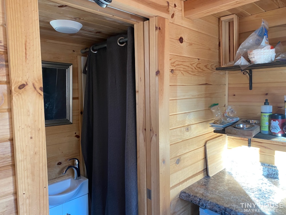 26’ tiny house - Image 4 Thumbnail
