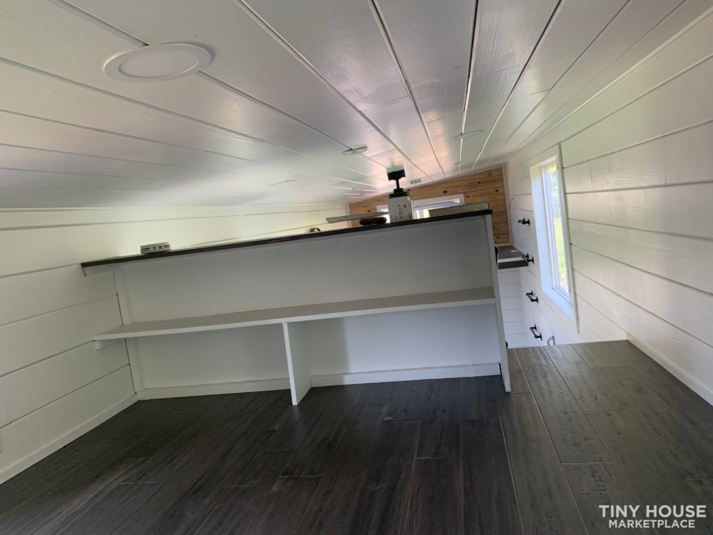 26ft Modern Farm Tiny House on Wheels - Image 3 Thumbnail