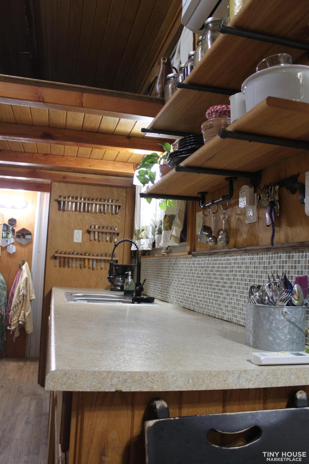 26ft THOW Cabin  - Image 4 Thumbnail
