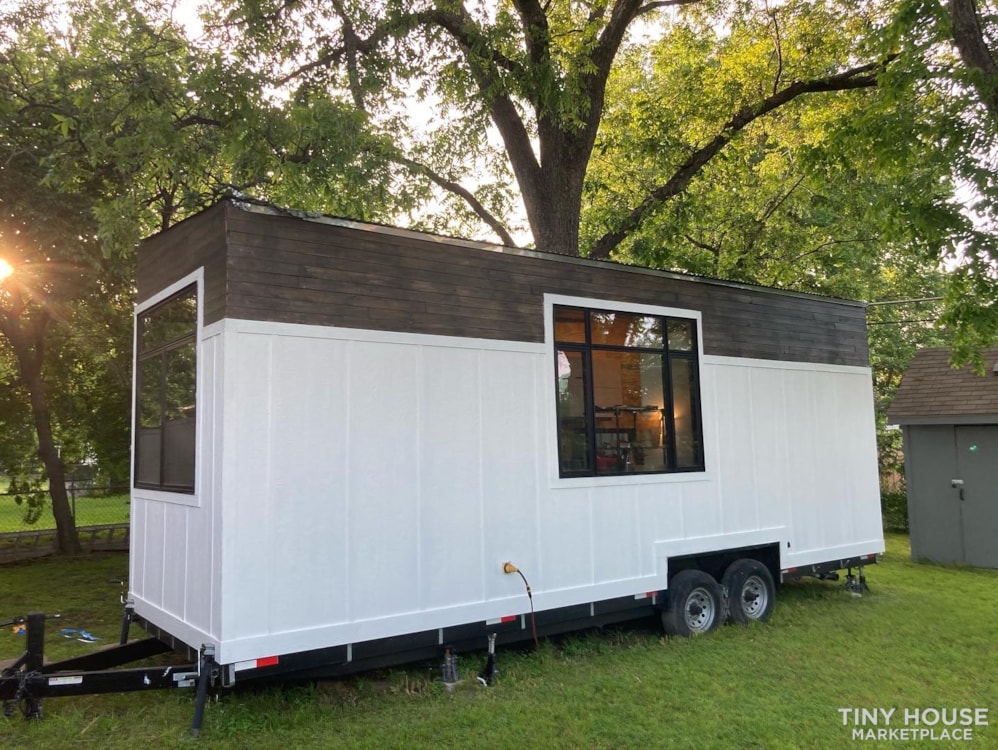 27 Foot Single Level Modern Home