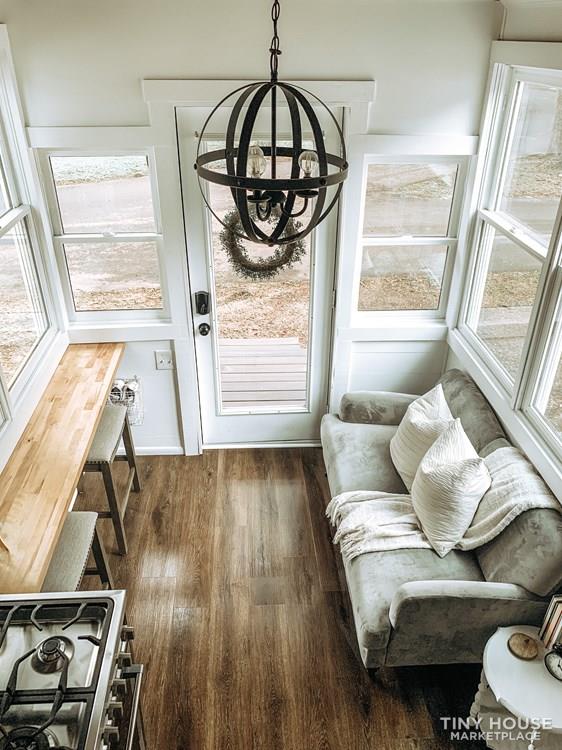 28' Beautiful White Tiny Home, Farmhouse  - Image 4 Thumbnail