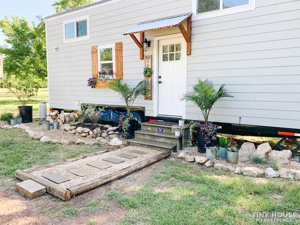 28' Bohemian Style Texas Tiny House - Image 1 Thumbnail