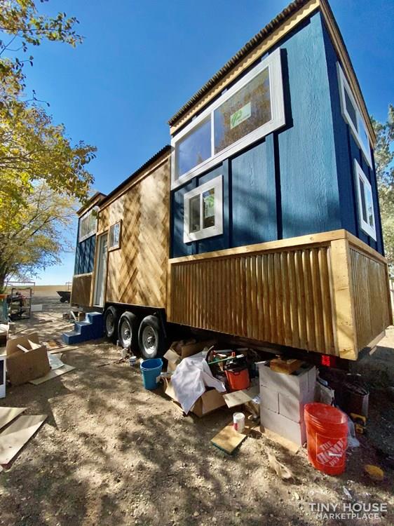 28' Custom Farmhouse Tiny Home  - Image 2 Thumbnail