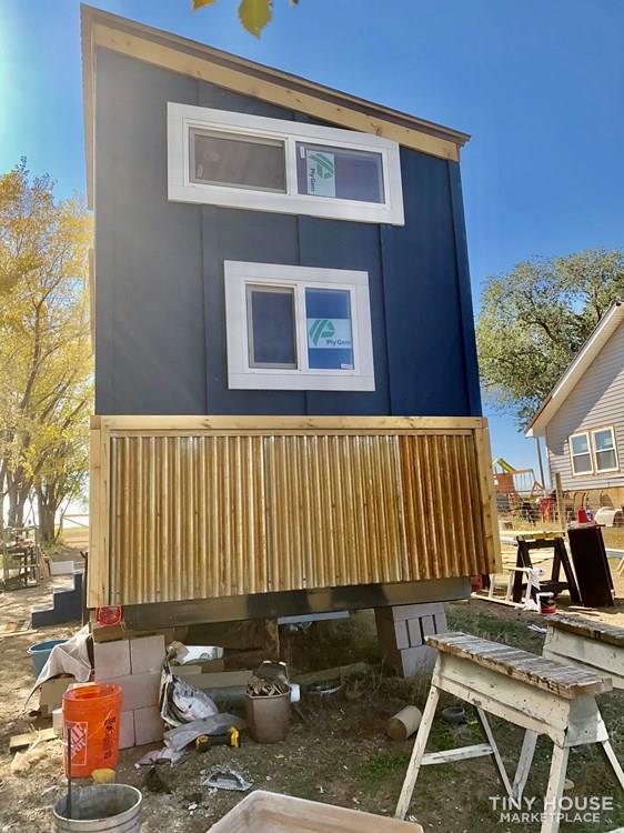 28' Custom Farmhouse Tiny Home  - Image 4 Thumbnail