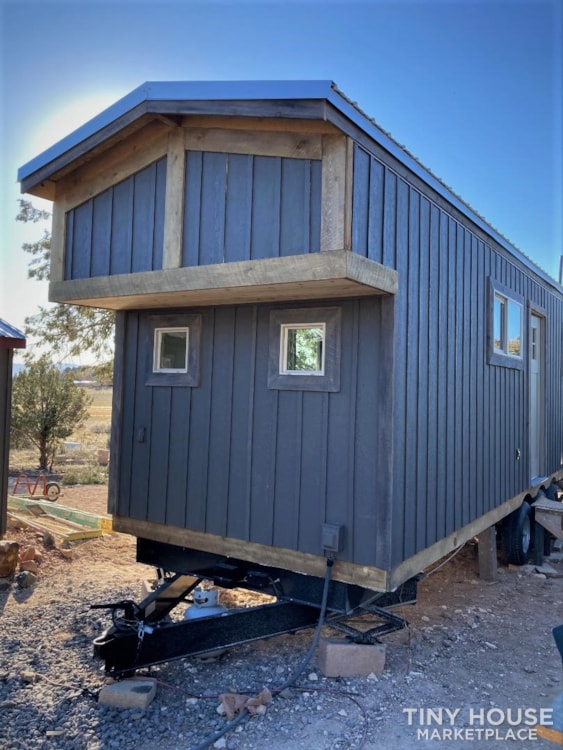 PENDING!! New 2021 28' Custom Tiny Home on #15K Trailer Sleeps 4 (2 up, 2 dn)