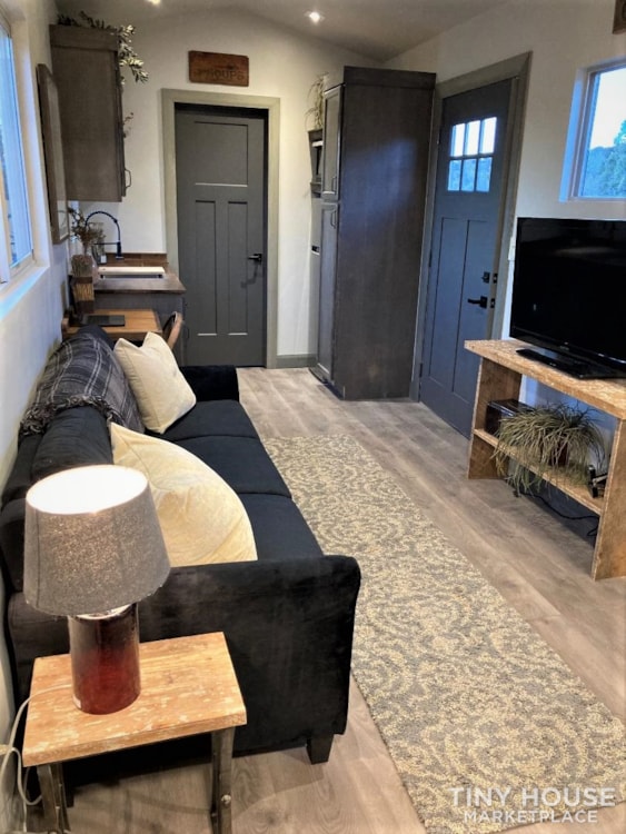 PENDING!! New 2021 28' Custom Tiny Home on #15K Trailer Sleeps 4 (2 up, 2 dn) - Image 3 Thumbnail