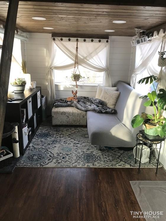 28’ double loft farmhouse THOW - Image 3 Thumbnail
