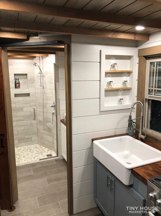28 Foot Custom Luxury Tiny House that is Full of Amenities !! - Image 2 Thumbnail
